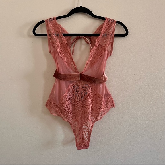 SOLD Mentionables Blush Lace Teddy - Picture 1 of 5